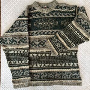 Women’s Patterned Sweater - Green and Beige